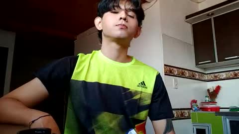 Snapshot of thebluesky_18 chatting on October 4, 2025, 4:38 pm thebluesky_18 online show from October 4, 2025, 4:38 pm