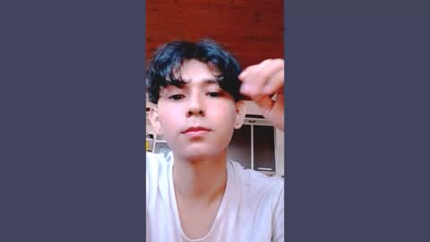 Snapshot of thebluesky_18 chatting on October 5, 2025, 11:30 am thebluesky_18 online show from October 5, 2025, 11:30 am