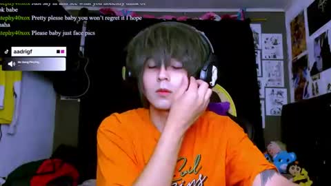 thebluesky_18 online show from July 4, 2026, 10:32 am