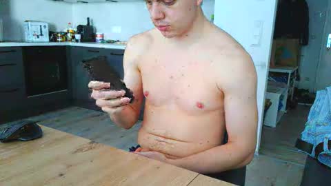 thecuteguy144949 online show from March 7, 2026, 10:12 am