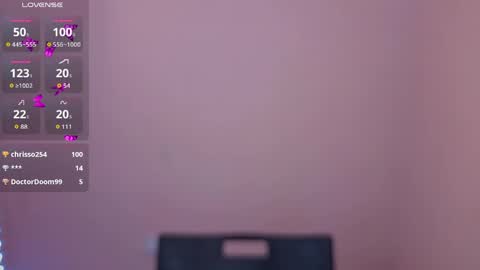 Snapshot of thecutienatura chatting on April 30, 2026, 9:19 pm Olivia online show from April 30, 2026, 9:19 pm
