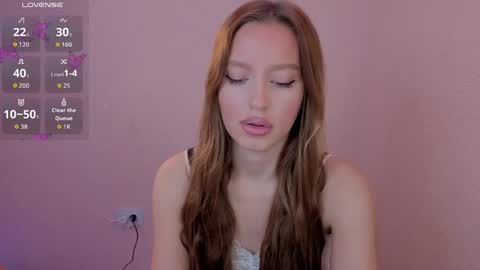 Snapshot of thecutienatura chatting on June 4, 2026, 7:09 pm Olivia online show from June 4, 2026, 7:09 pm