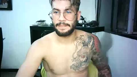 Snapshot of thedragonboyxxx chatting on March 31, 2026, 2:24 am thedragonboyxxx online show from March 31, 2026, 2:24 am