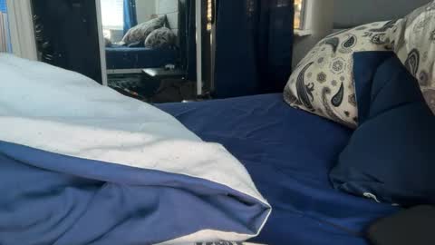 theeshooterr online show from December 14, 2024, 6:09 pm