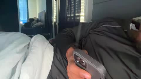 theeshooterr online show from January 26, 2025, 4:09 pm