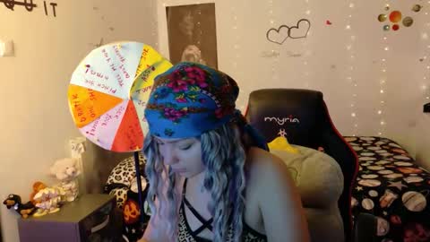 Snapshot of thefarmergirl chatting on October 22, 2025, 5:08 am TheFarmergirl online show from October 22, 2025, 5:08 am