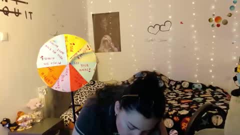 Snapshot of thefarmergirl chatting on October 23, 2025, 6:45 am TheFarmergirl online show from October 23, 2025, 6:45 am