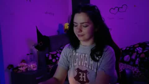 Snapshot of thefarmergirl chatting on November 8, 2025, 4:45 am TheFarmergirl online show from November 8, 2025, 4:45 am