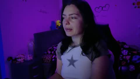 Snapshot of thefarmergirl chatting on November 21, 2025, 5:17 am TheFarmergirl online show from November 21, 2025, 5:17 am