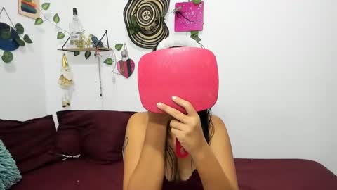 Ariamapola88 online show from January 23, 2025, 2:23 am