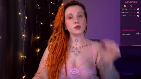 Snapshot of thefullredmoon chatting on February 14, 2026, 3:03 am Moon online show from February 14, 2026, 3:03 am