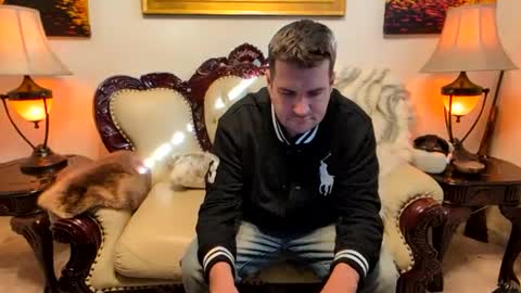 Snapshot of thegentlemanlive chatting on December 1, 2024, 7:14 pm The Gentleman online show from December 1, 2024, 7:14 pm