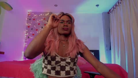 Snapshot of thegoldenbitch chatting on January 9, 2025, 1:08 am Goldie online show from January 9, 2025, 1:08 am