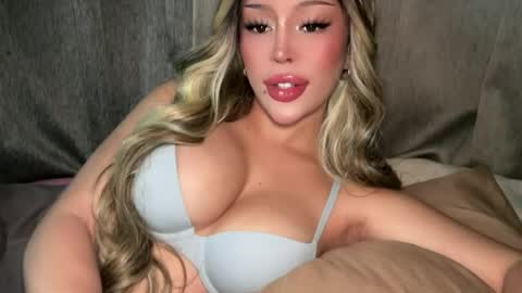 Snapshot of thegreat_legacy chatting on July 17, 2026, 4:30 am Elle dont forget to folloW me and thumbs up online show from July 17, 2026, 4:30 am