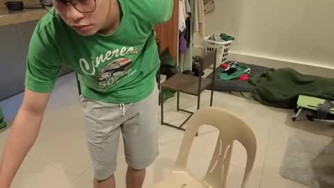 Green online show from April 9, 2026, 7:36 am