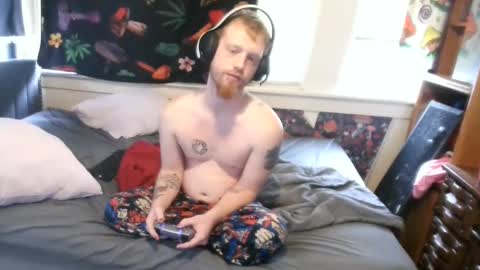 fuzzyfox online show from September 17, 2025, 4:41 pm