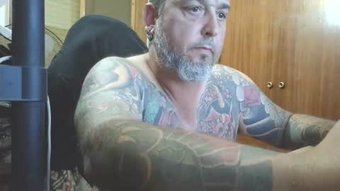 Snapshot of thekier chatting on November 14, 2025, 8:40 pm thekier online show from November 14, 2025, 8:40 pm