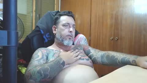 Snapshot of thekier chatting on November 19, 2025, 2:44 am thekier online show from November 19, 2025, 2:44 am