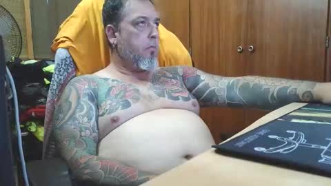 Snapshot of thekier chatting on December 1, 2025, 4:01 pm thekier online show from December 1, 2025, 4:01 pm