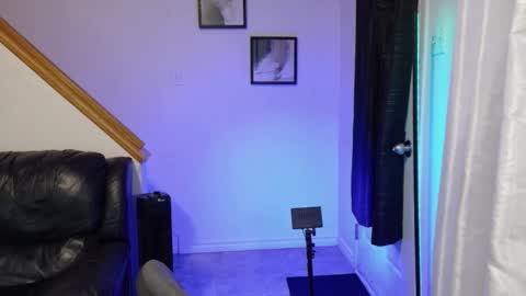 Snapshot of thekodyy chatting on December 14, 2025, 12:10 pm thekodyy online show from December 14, 2025, 12:10 pm