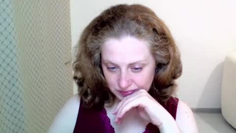 Ella online show from May 27, 2026, 6:49 pm