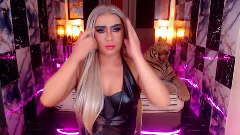 Snapshot of thelastdestroyerxx chatting on November 30, 2025, 12:14 am Paula online show from November 30, 2025, 12:14 am