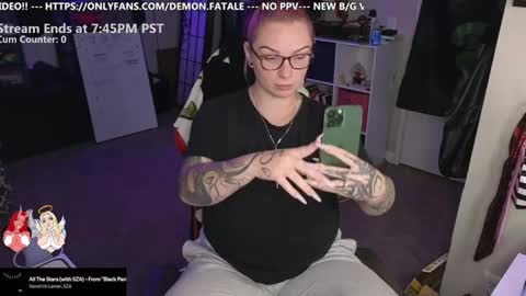 Snapshot of thelilithjane chatting on October 14, 2025, 12:44 am Lilith Jane online show from October 14, 2025, 12:44 am