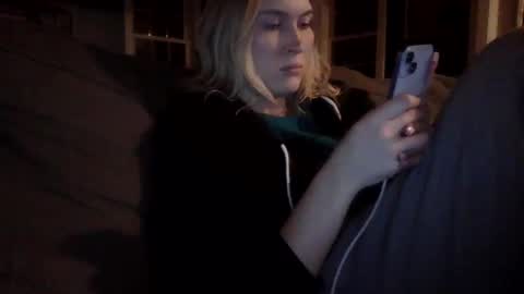 Little Bambii online show from December 22, 2024, 12:07 am