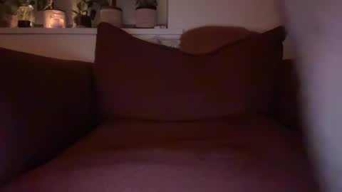 thelondonbear online show from December 1, 2025, 1:21 am