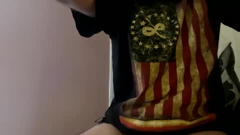 Snapshot of themadhatter710 chatting on February 18, 2025, 12:04 am Frank online show from February 18, 2025, 12:04 am