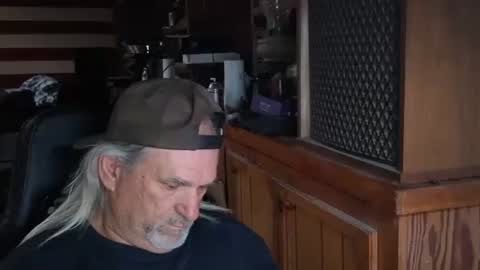 themasseure1 online show from April 25, 2026, 3:20 am