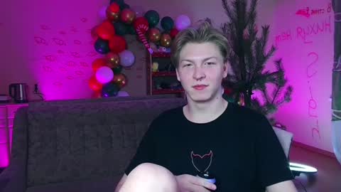 Snapshot of themikesever chatting on January 5, 2025, 5:51 pm Sever online show from January 5, 2025, 5:51 pm