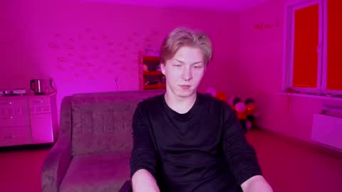 Snapshot of themikesever chatting on February 4, 2025, 8:28 pm Sever online show from February 4, 2025, 8:28 pm