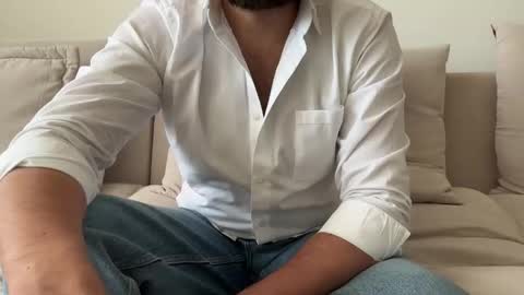 TheMonarchGoat online show from October 23, 2025, 9:41 am