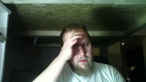 Snapshot of thenewdude1992 chatting on February 21, 2025, 8:05 pm thenewdude1992 online show from February 21, 2025, 8:05 pm