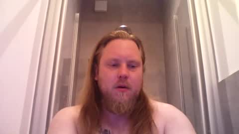 thenewdude1992 online show from July 4, 2026, 3:13 am