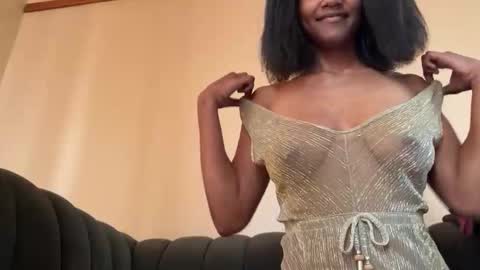 thenymphshow online show from September 24, 2025, 10:18 am