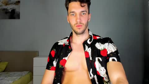 Snapshot of theodore_hot chatting on May 6, 2026, 4:34 pm Theodor online show from May 6, 2026, 4:34 pm