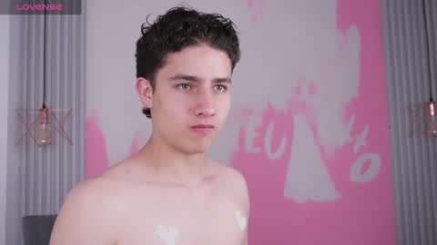 Snapshot of theohawke_ chatting on January 19, 2025, 4:46 pm THEO- MATEO online show from January 19, 2025, 4:46 pm