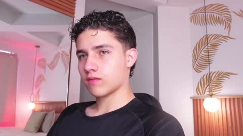 Snapshot of theohawke_ chatting on January 31, 2025, 1:45 pm THEO- MATEO online show from January 31, 2025, 1:45 pm