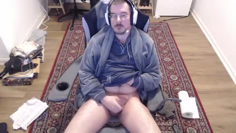 WillyWanker online show from January 17, 2025, 10:22 am