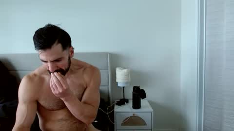 Snapshot of therealkingyoshi chatting on January 18, 2026, 7:39 pm Yoshi online show from January 18, 2026, 7:39 pm