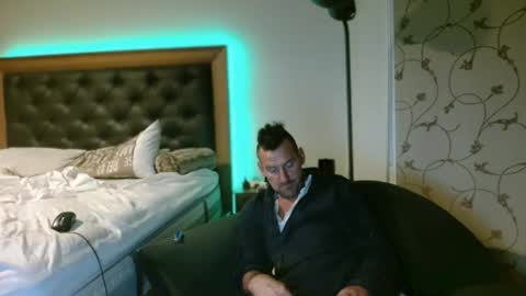 therealkurva4u online show from October 15, 2025, 10:15 am