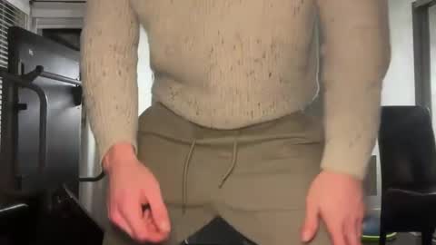 Snapshot of therealveggieboy chatting on December 12, 2024, 2:26 am Pookie online show from December 12, 2024, 2:26 am