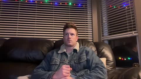 Snapshot of therealveggieboy chatting on December 16, 2024, 7:04 am Pookie online show from December 16, 2024, 7:04 am