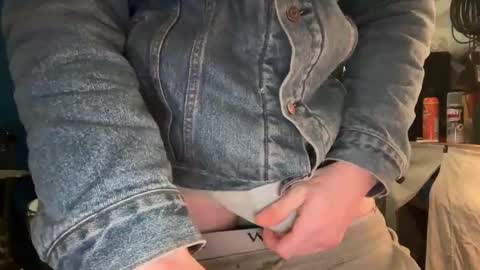 Snapshot of therealveggieboy chatting on January 6, 2025, 5:30 am Pookie online show from January 6, 2025, 5:30 am