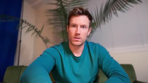 Snapshot of therealveggieboy chatting on November 30, 2025, 2:15 am Pookie online show from November 30, 2025, 2:15 am