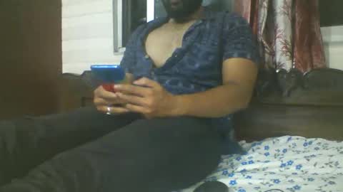 Snapshot of therichguy30 chatting on October 29, 2025, 5:25 pm TheRichGuy online show from October 29, 2025, 5:25 pm