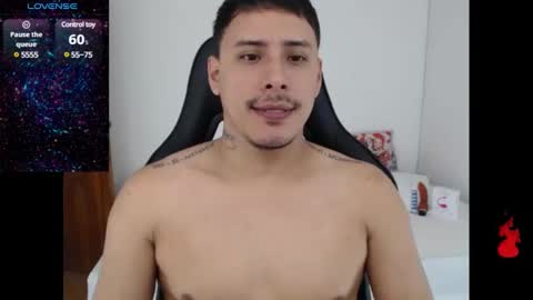 Snapshot of therokalejandro chatting on January 15, 2025, 12:47 pm ALEJANDRO online show from January 15, 2025, 12:47 pm
