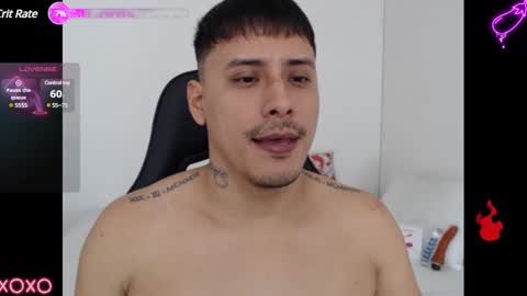 Snapshot of therokalejandro chatting on February 9, 2025, 7:19 pm ALEJANDRO online show from February 9, 2025, 7:19 pm